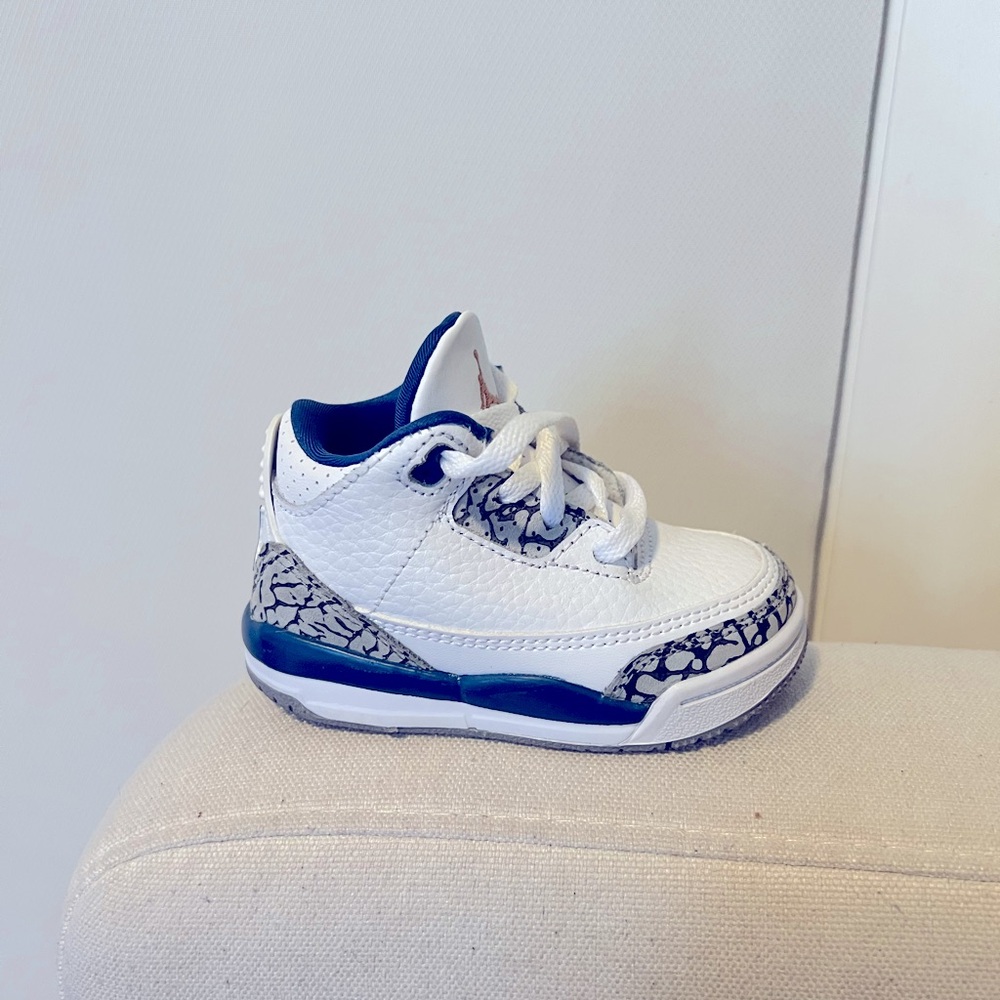 Baby Jordan 3 retro sneaker